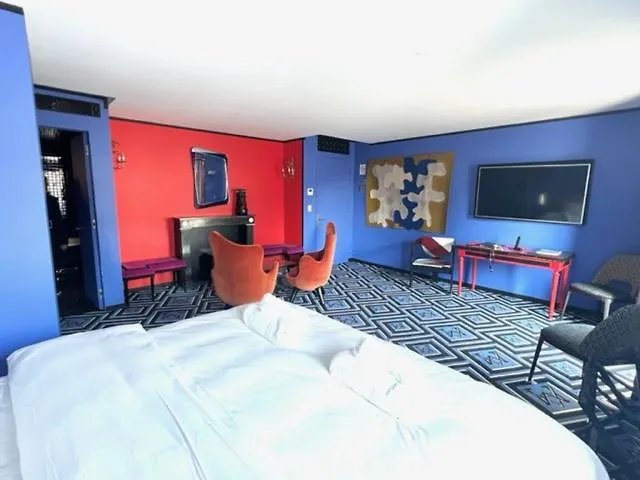 Appartement Place In Saint Germain Des Près Paris