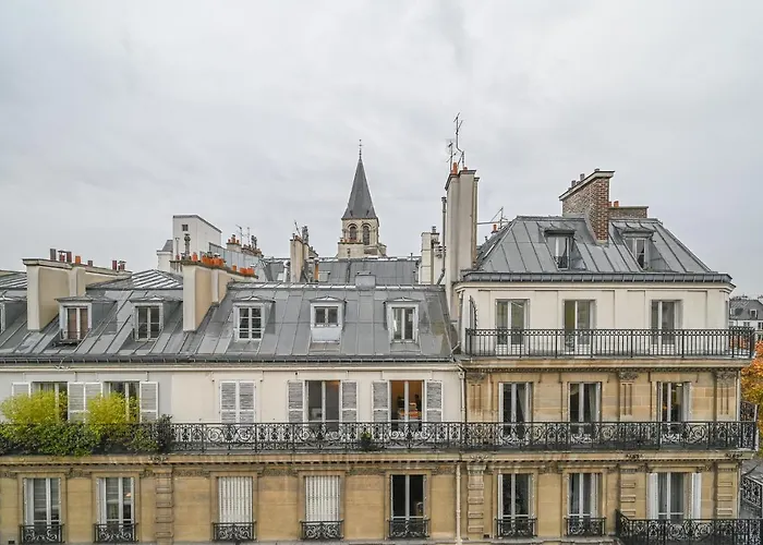 Appartement Place In Saint Germain Des Près Paris